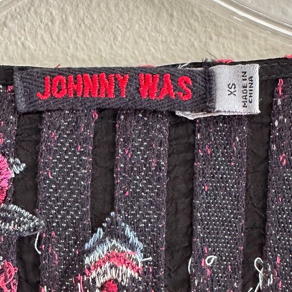 JOHNNY WAS Wendy Black Embroidered Scoop Neck Three Quarter Sleeve Top - Picture 4 of 9